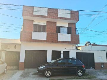 Lanus 2909, Moron