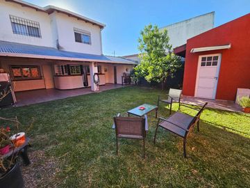 EL PALOMAR VENTA- CASA 4 amb con jardin y cochera