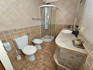 EL PALOMAR VENTA- CASA 4 amb con jardin y cochera