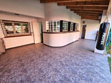EL PALOMAR VENTA- CASA 4 amb con jardin y cochera