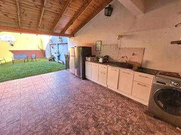 EL PALOMAR VENTA- CASA 4 amb con jardin y cochera