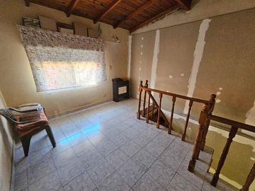 EL PALOMAR VENTA- CASA 4 amb con jardin y cochera