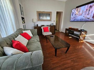 EL PALOMAR VENTA- CASA 4 amb con jardin y cochera