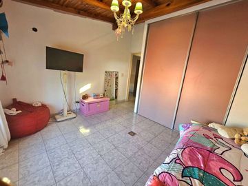 EL PALOMAR VENTA- CASA 4 amb con jardin y cochera