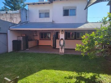 EL PALOMAR VENTA- CASA 4 amb con jardin y cochera