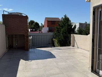 Venta casa 4 amb jardin y cochera Boulogne