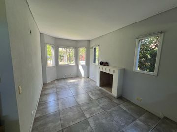 Venta Casa en Bo Septiembre con pileta