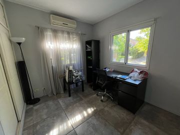 Venta Casa en Bo Septiembre con pileta