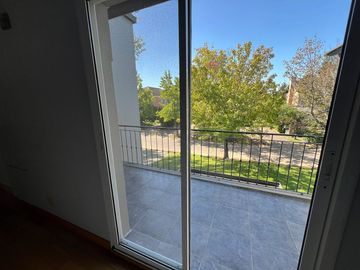 Venta Casa en Bo Septiembre con pileta