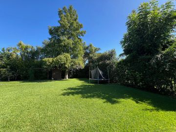 Venta Casa en Bo Septiembre con pileta