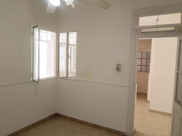VENTA PH 2 AMB RECICLADO CON PATIO VALENTIN ALSINA