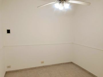 VENTA PH 2 AMB RECICLADO CON PATIO VALENTIN ALSINA
