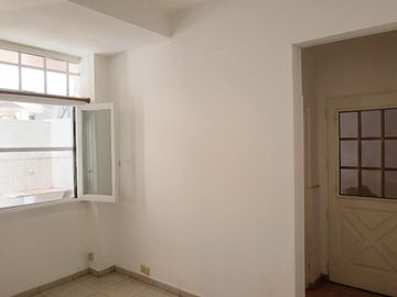 VENTA PH 2 AMB RECICLADO CON PATIO VALENTIN ALSINA