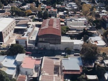 Galpón-Deposito-Cocheras-Casa en VENTA La Plata