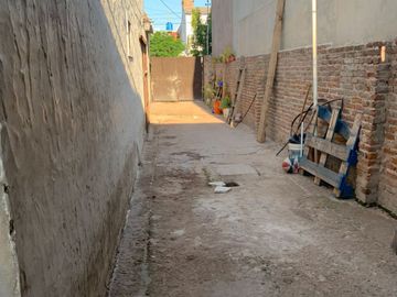 CASA LISTA PARA HABITAR EN BARRIO NORTE DE LA CIUD