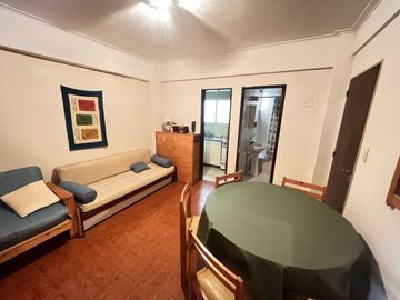 VENTA DPTO 2 AMBIENTES INTERNO A RECICLAR