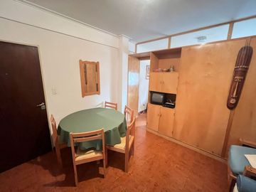 VENTA DPTO 2 AMBIENTES INTERNO A RECICLAR