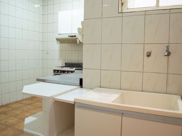 Venta departamento 3 ambientes con dep. Palermo