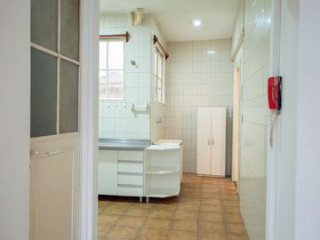 Venta departamento 3 ambientes con dep. Palermo