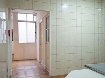 Venta departamento 3 ambientes con dep. Palermo