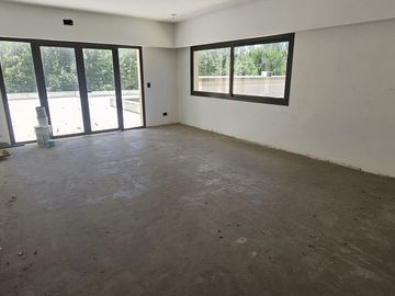 Venta Casa 7 ambientes en Fincas San Vicente