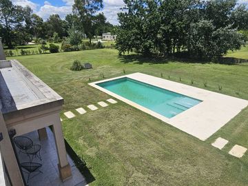 Venta Casa 7 ambientes en Fincas San Vicente