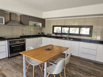 Venta Casa 7 ambientes en Fincas San Vicente