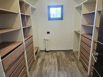 Venta Casa 7 ambientes en Fincas San Vicente