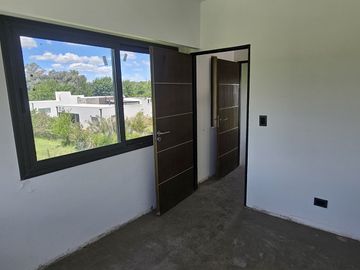 Venta Casa 7 ambientes en Fincas San Vicente
