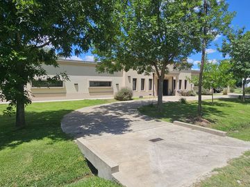 Venta Casa 7 ambientes en Fincas San Vicente