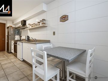 Departamento en Venta en Ampolas / Metro Colon