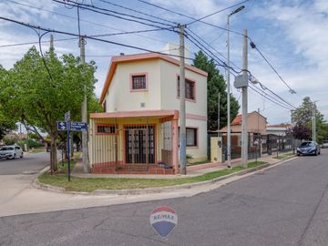 VENTA CASA MAS 2 DPTOS Y MONOAMBIENTE SMATA