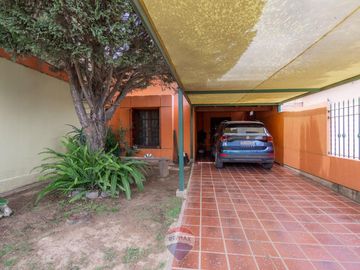 VENTA CASA MAS 2 DPTOS Y MONOAMBIENTE SMATA