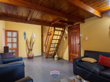 VENTA CASA MAS 2 DPTOS Y MONOAMBIENTE SMATA