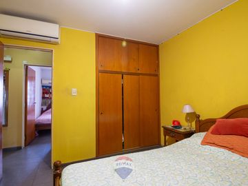 VENTA CASA MAS 2 DPTOS Y MONOAMBIENTE SMATA