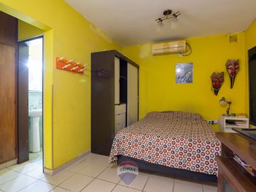 VENTA CASA MAS 2 DPTOS Y MONOAMBIENTE SMATA