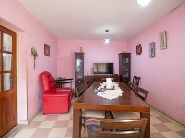 VENTA CASA MAS 2 DPTOS Y MONOAMBIENTE SMATA