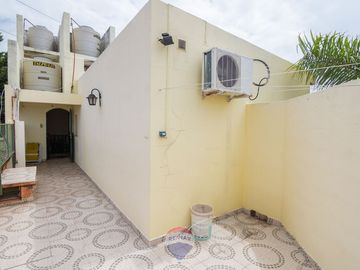 VENTA CASA MAS 2 DPTOS Y MONOAMBIENTE SMATA