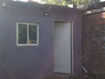 VENTA  LOTE  CON MEJORAS LIBERTAD MERLO FINANCIA