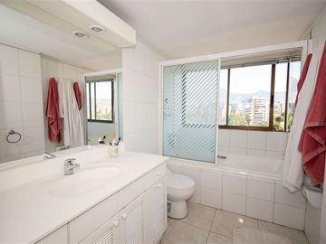 Departamento en Venta en Alonso de Córdova / Vespucio