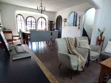 VTA CASA 5 AMB QUIN PILETA VILLA UDAONDO-APTA CRED