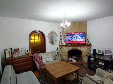 VTA CASA 5 AMB QUIN PILETA VILLA UDAONDO-APTA CRED