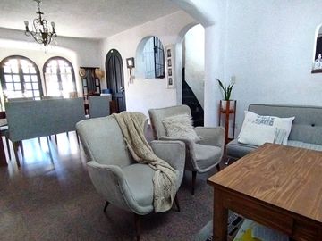 VTA CASA 5 AMB QUIN PILETA VILLA UDAONDO-APTA CRED
