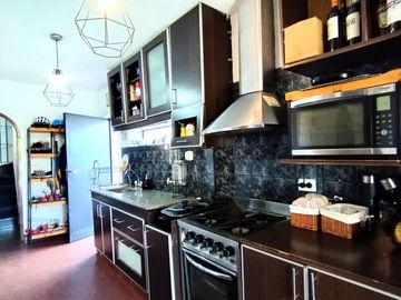 VTA CASA 5 AMB QUIN PILETA VILLA UDAONDO-APTA CRED