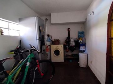 VTA CASA 5 AMB QUIN PILETA VILLA UDAONDO-APTA CRED