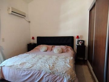 VTA CASA 5 AMB QUIN PILETA VILLA UDAONDO-APTA CRED