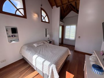 CASA CON VISTA AL GOLF LA TRANQUERA BARRIO ABRIL
