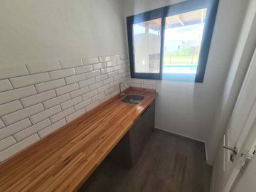 Venta casa 5 amb   club Manuel Belgrano Financia