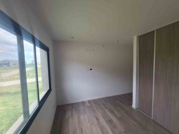 Venta casa 5 amb   club Manuel Belgrano Financia