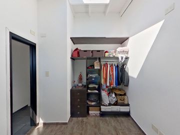 Venta departamento 3 amb tipo duplex Sarandí
